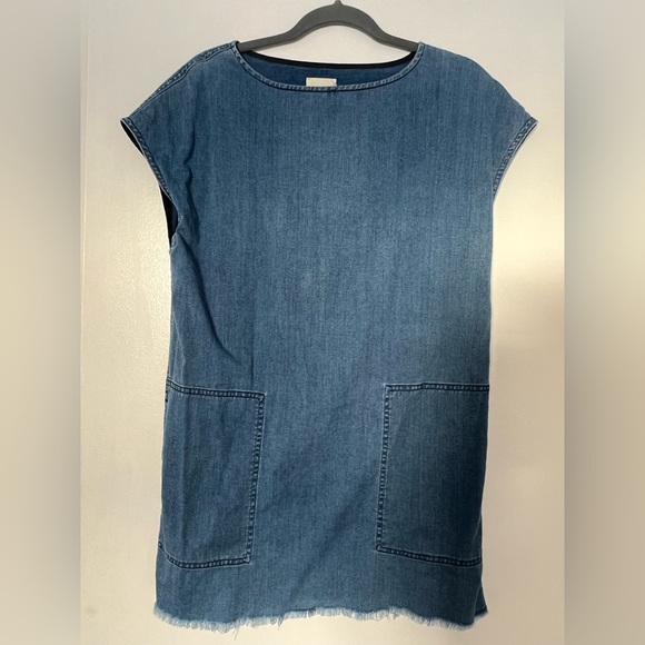 Denim t-shirt style dress 🧢 - Picture 1 of 3